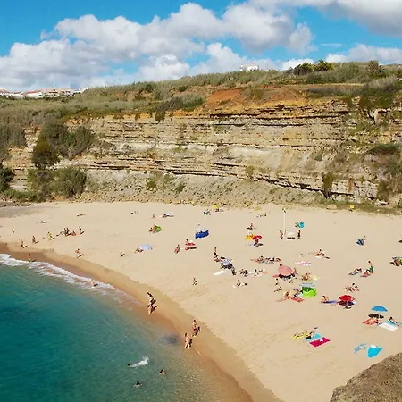 Yellow House Ericeira *