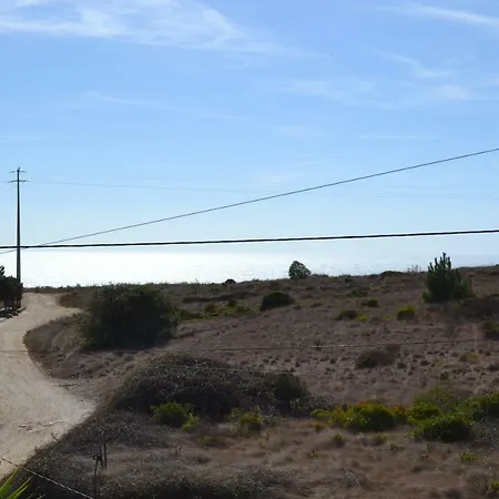 Casa de Férias Yellow House Ericeira Santo Isidoro