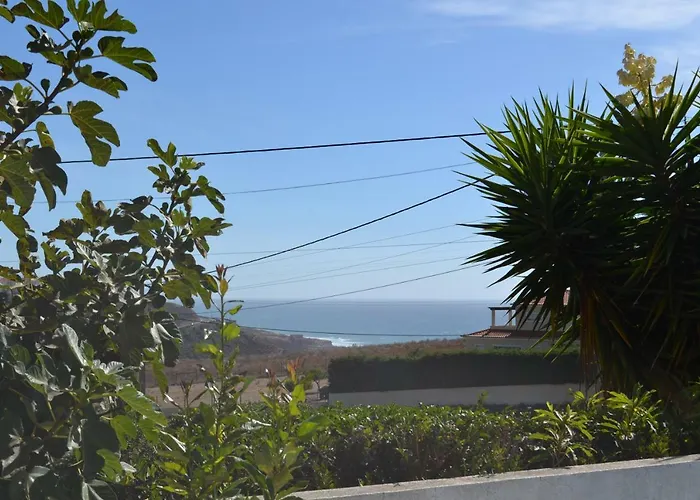 Yellow House Ericeira Dom wakacyjny Santo Isidoro