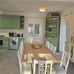 Prázdninový dům Yellow House Ericeira *
