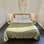 Yellow House Ericeira *