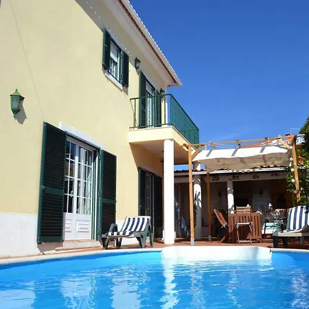 בית נופש Yellow House Ericeira