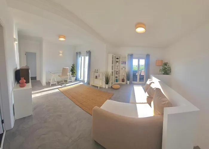 Feriehus Yellow House Ericeira *